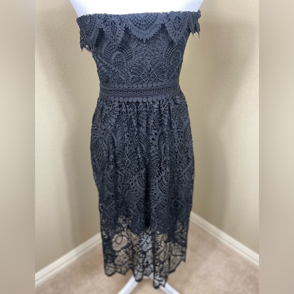 beautiful Shoshanna size 8 black lace strapless dress with Pockets - Picture 3 of 7